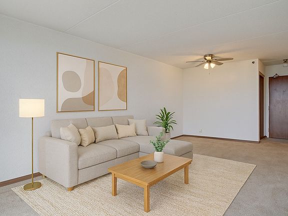 2nd image of 2131 Broad St #510340