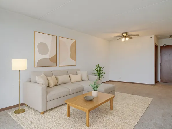 2131 Broad St, Regina, SK S4P 3W4