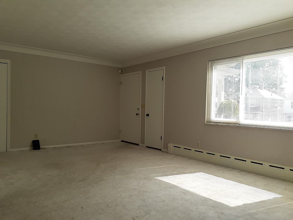 3005 Algonquin Pkwy Toledo, OH, 43606 Apartments for Rent Zillow