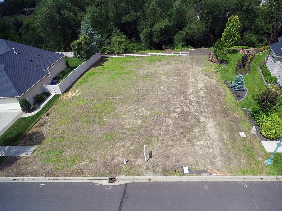 2nd image of 1971 Stillwater Dr