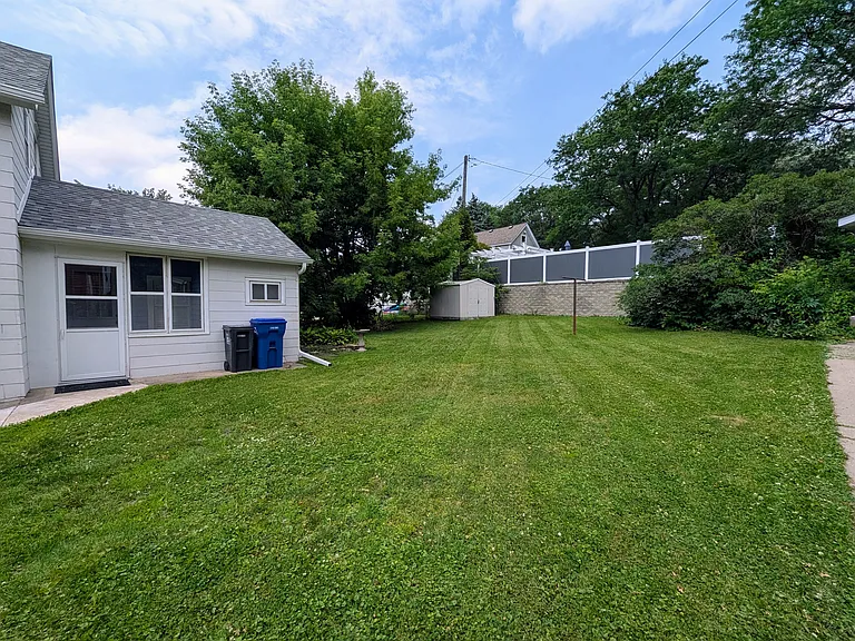 72 Maria Ave — Photo 22