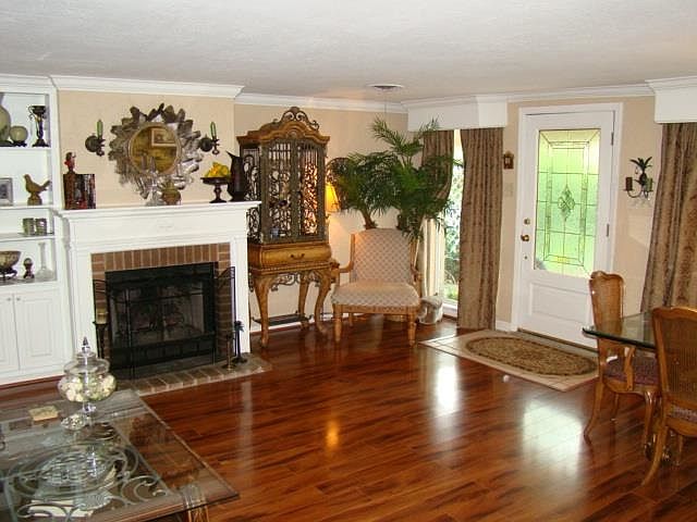 1st image of 5850 Honeysuckle Dr
