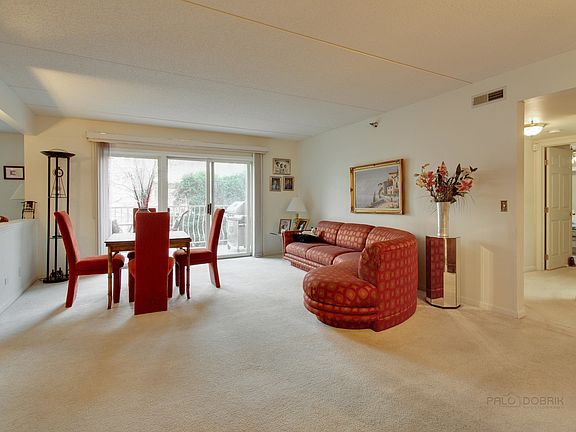 3rd image of 7041 W Touhy Ave APT 306