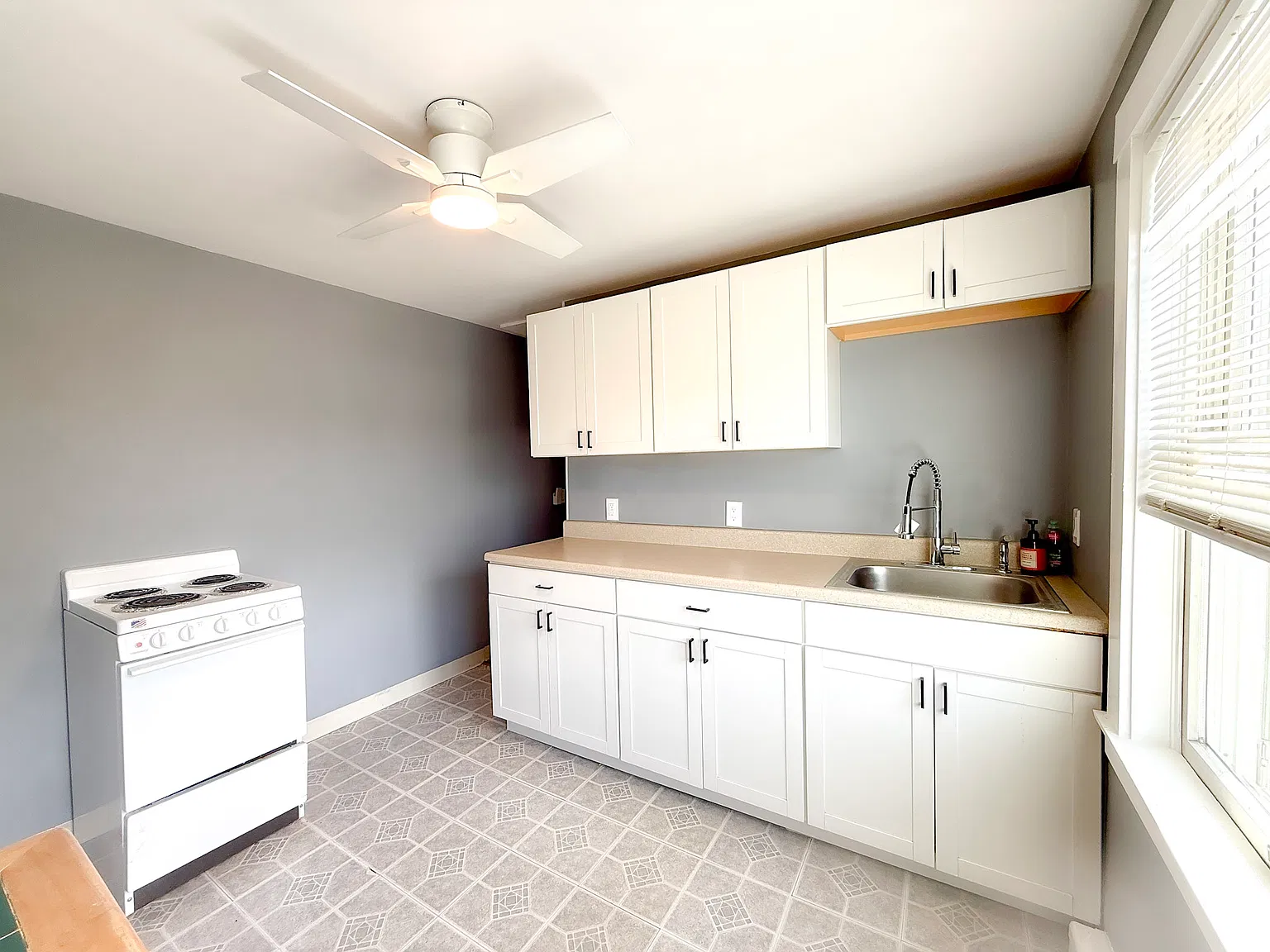 60 Pleasant St — Photo 3
