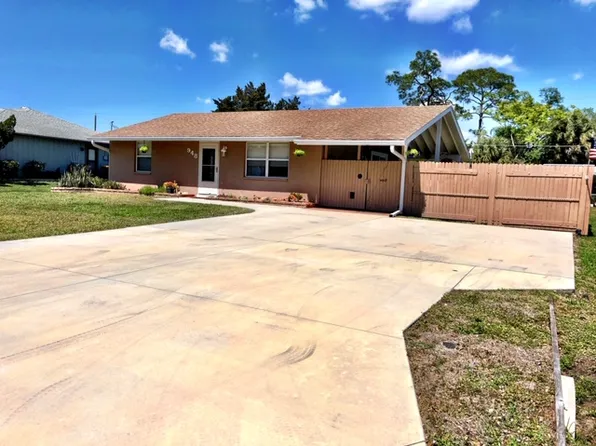 948 Tropical Ave, Port Charlotte, FL 33948