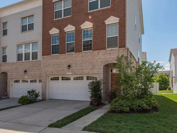 22677 Flowing Spring Sq, Ashburn, VA 20148