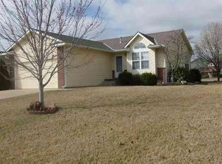 2012 E Osage Rd, Derby, KS 67037