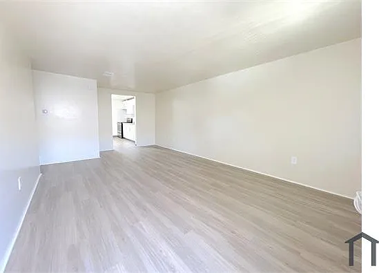 2 bed, 777 sqft, $1,600 — Photo 2