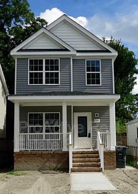 4 bed, 3.0 bath, 1946 sqft, $2,950 — Photo 1