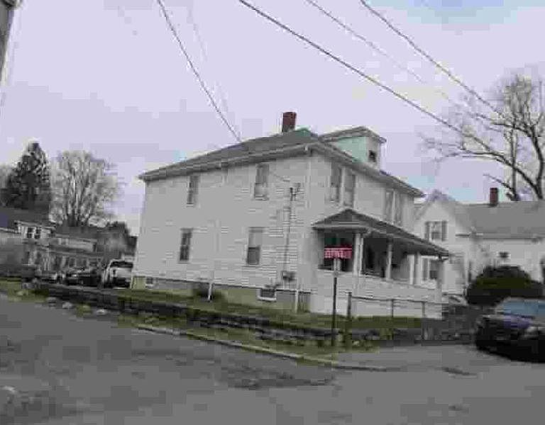 2nd image of 117 Arch St