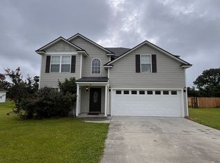 18 N Moody Dr, Ray City, GA 31645