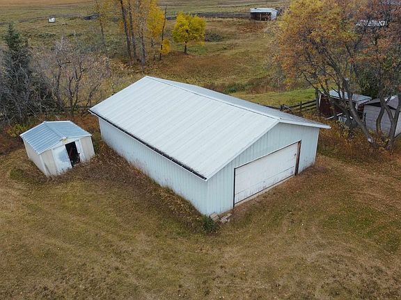 4th image of 61302 Range Road 50
