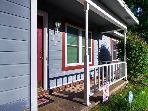 4th image of 217 Briarpatch Ln
