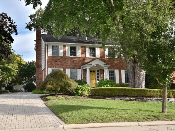 1754 Fairway Dr, Birmingham, MI 48009