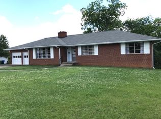 912 S Main St, Graham, NC 27253
