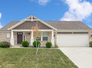 6 Burroughs Dr, Ashville, OH 43103