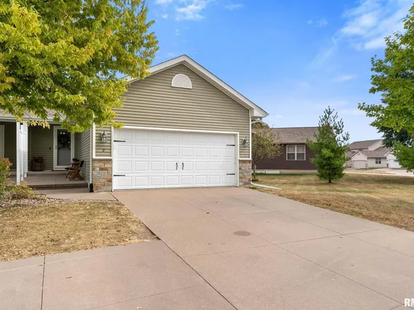 1650 Lilly Ln Unit D, Davenport, IA 52807