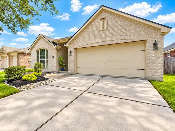 13401 Highland Lake Ln, Pearland, TX 77584