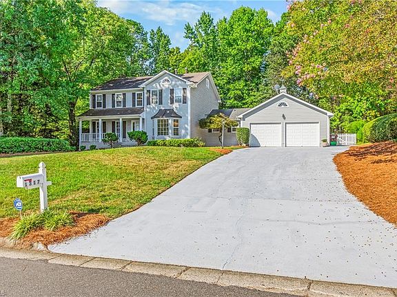 2nd image of 1317 Overland Dr
