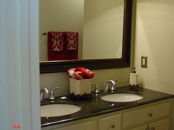 upgraded granite vanity top