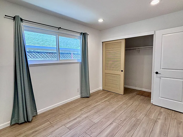 5009 Lyng Dr — Photo 19