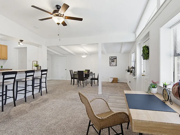 908 Rock Creek Ave — Photo 14