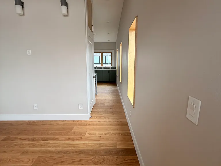1107 S Cherry St — Photo 12