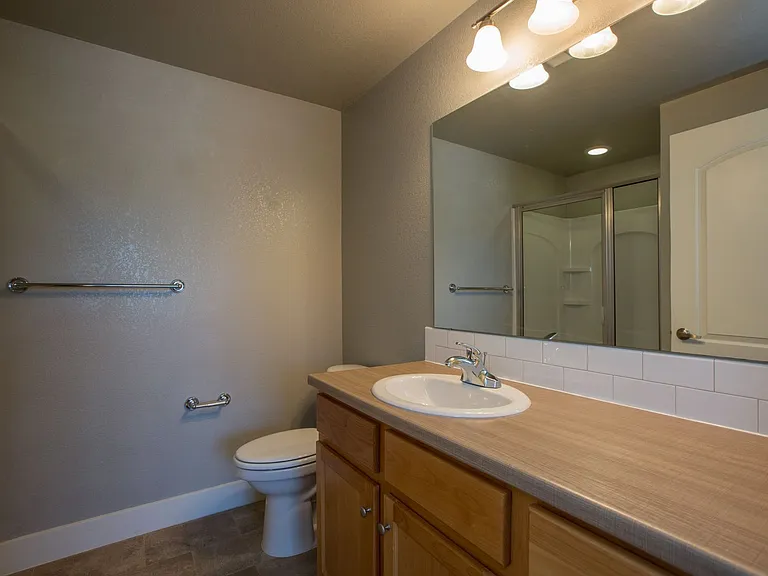 5233 Boardwalk Dr #C201 — Photo 20