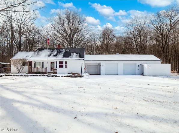 242 Fay Ave, Avon Lake, OH 44012