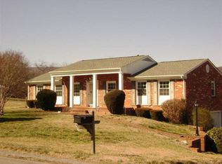 1411 Penley Blvd, Salem, VA 24153