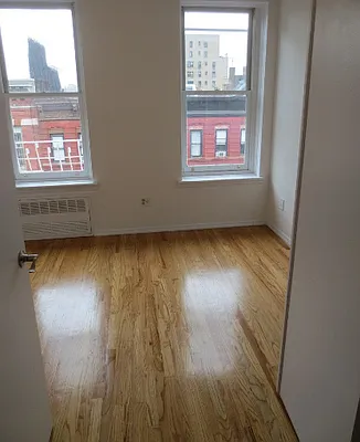 Rented by Waverly Realty Associates | media 5