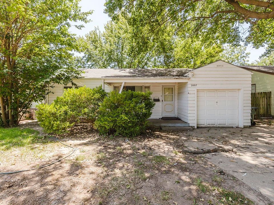 1st image of 3807 Grail St