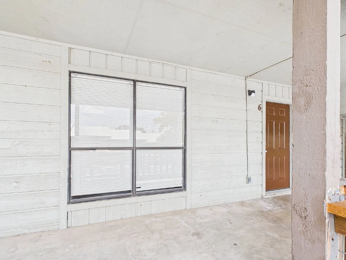 1601 Stoney Ridge Court — Photo 3