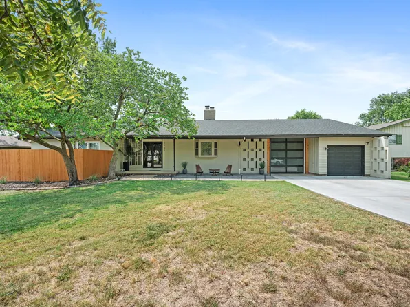 5701 E Perryton St, Wichita, KS 67220