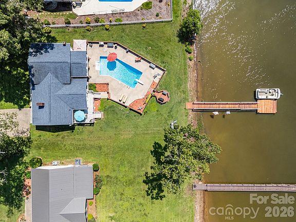 2nd image of 1017 Holloway Church Rd