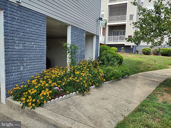 3rd image of 45521 Westmeath Way Unit E33