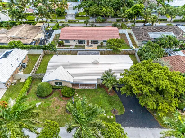 2750 SE 3rd Street, Pompano Beach, FL 33062