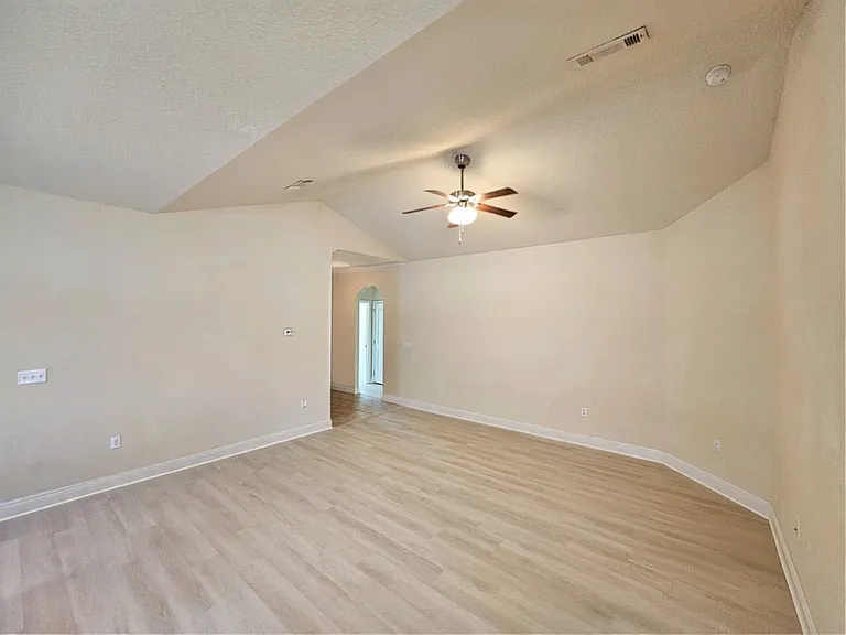 221 Cocobolo Dr — Photo 5