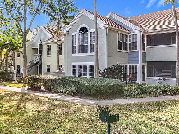 2nd image of 1020 CRYSTAL Way #M