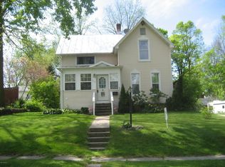 514 W Walnut St, Hastings, MI