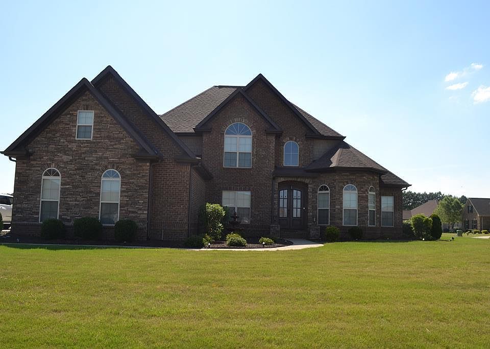 1st image of 102 Jeff Dr