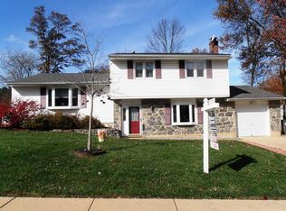 7 Graybridge Dr, Wilmington, DE 19810