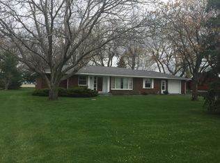 22040 Haskins Rd, Bowling Green, OH 43402