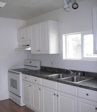 2nd image of 1300 Crescent Ave