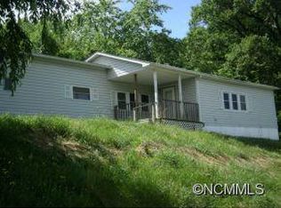 6 Cooper St, Canton, NC 28716