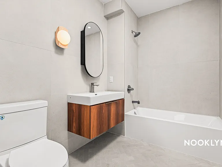 26-04 Jackson Ave #14J — Photo 6