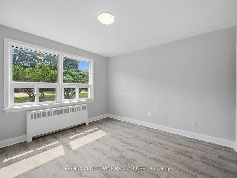 1037 Churchill Ave #1 — Photo 19