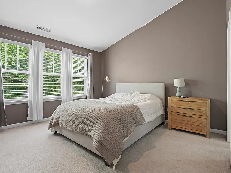 6071 Viking Dr — Photo 14