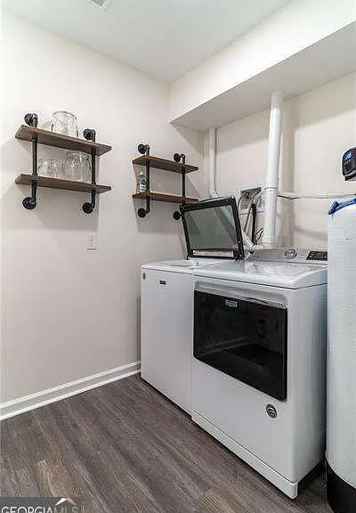 301 Cochin Dr — Photo 12