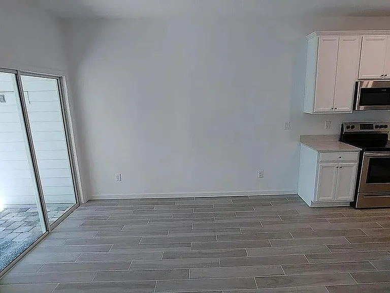 105 Boracay Cir — Photo 16